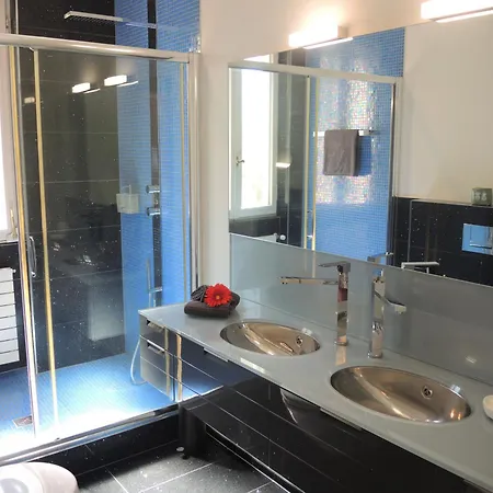 Dora Attika By Fewotessin Locarno