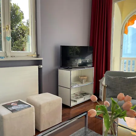 Dora Attika By Fewotessin Appartamento