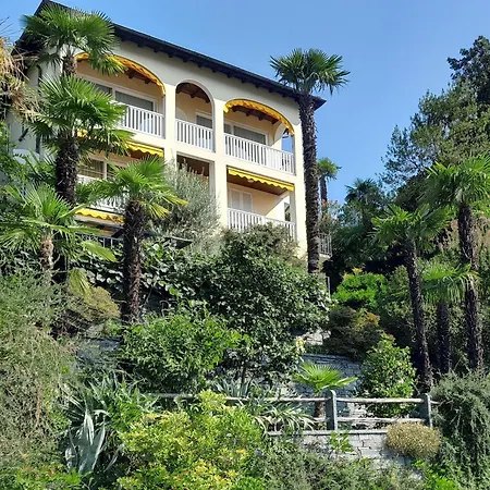 Dora Attika By Fewotessin 公寓