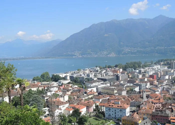 公寓 Dora Attika By Fewotessin 洛迦诺